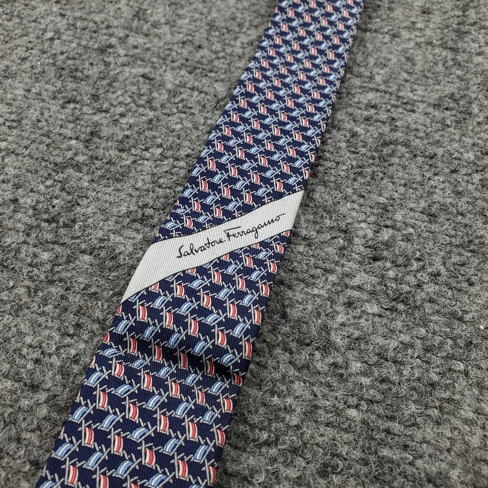 Salvatore Ferragamo Silk Tie Beach Chair Print Formal Navy Blue Made In Italy